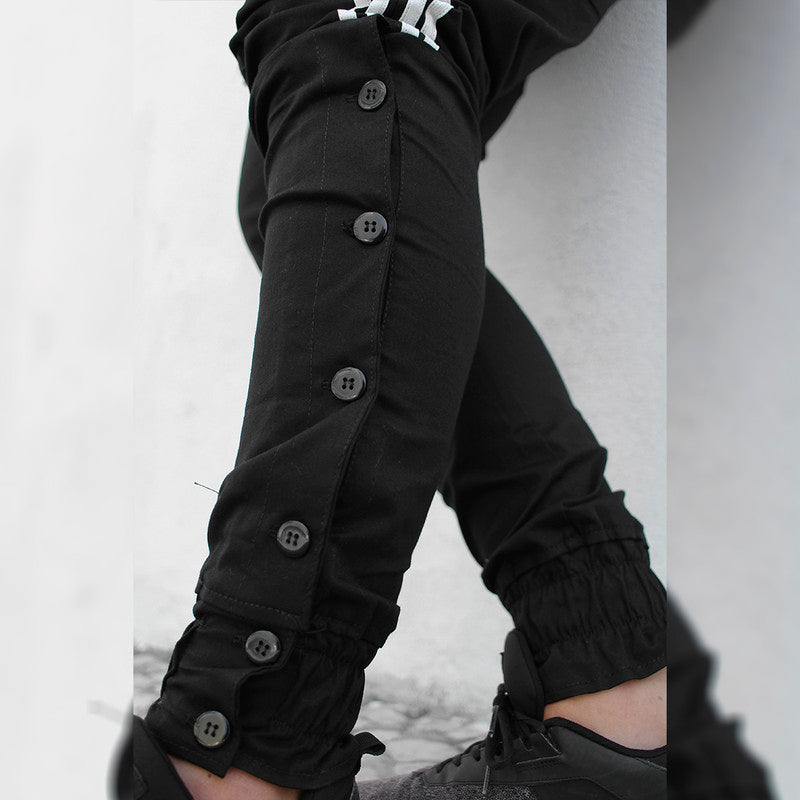 Calça Jogger Masculina PRETA Sarja Com Listras e Botões