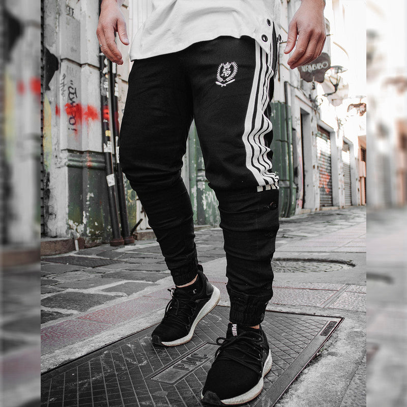 Calça Jogger Masculina PRETA Sarja Com Listras e Botões