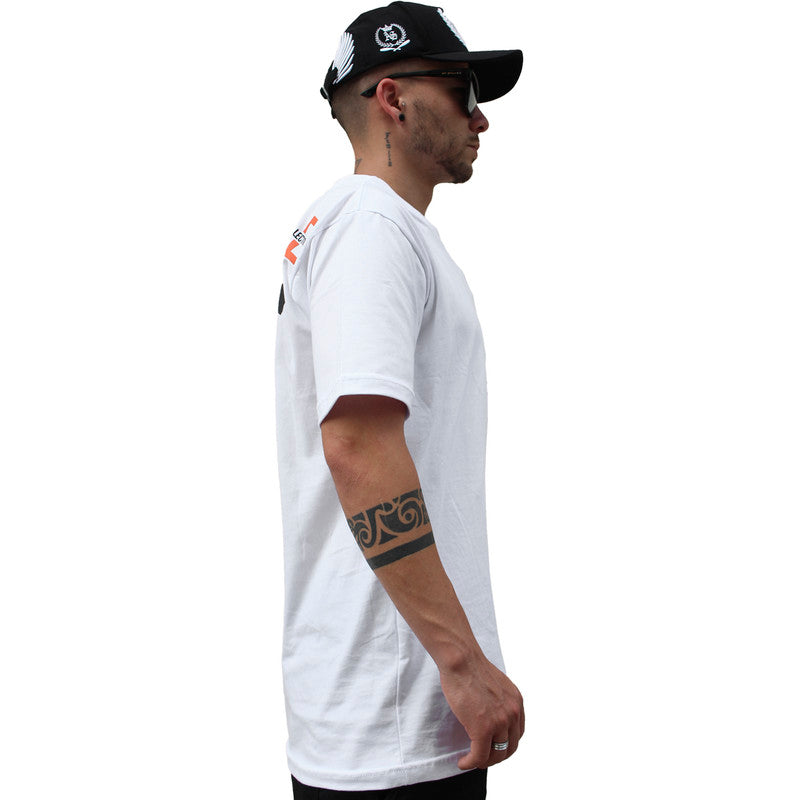 Camiseta Masculina Tradicional  BRANCA UNTOPPABLE