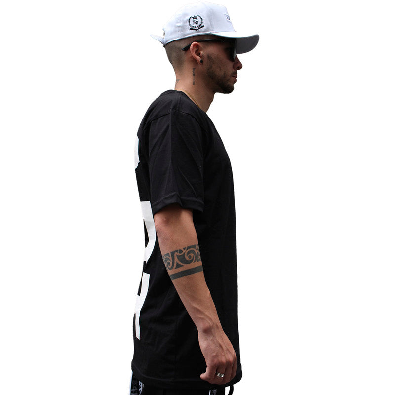 Camiseta Masculina Tradicional  PRETA ART LOGO